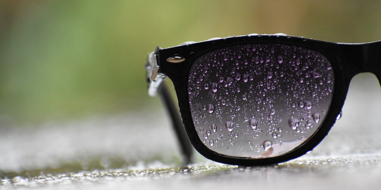 Jak chronimy oczy przed UV i co wiemy o okularach przeciwsłonecznych?