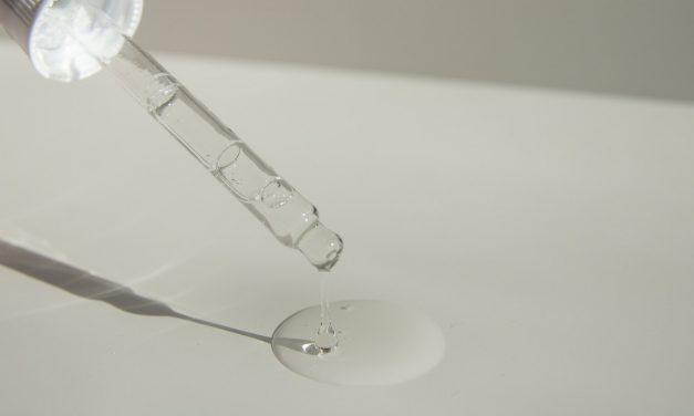 Pożegnaj problemy skórne dzięki nowym serom od IT Cosmetics!