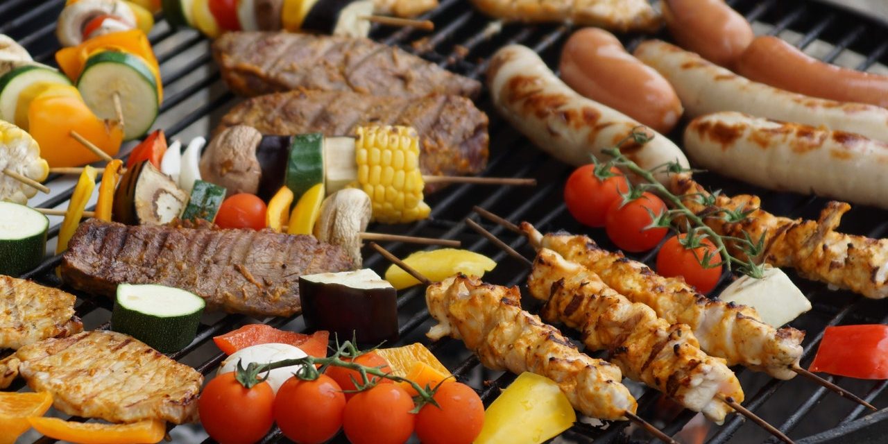 Sezon grillowy w pełni. Zaskocz swoich gości nowymi smakami!