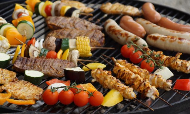 Sezon grillowy w pełni. Zaskocz swoich gości nowymi smakami!