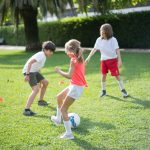 Sport wpływa na zdrowie psychiczne dzieci – 5 porad psychologa