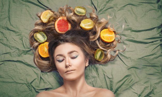 Witaminy i minerały na włosy – co warto wiedzieć?