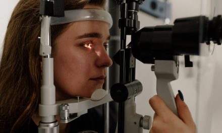 Zaćma – jakie są jej objawy?